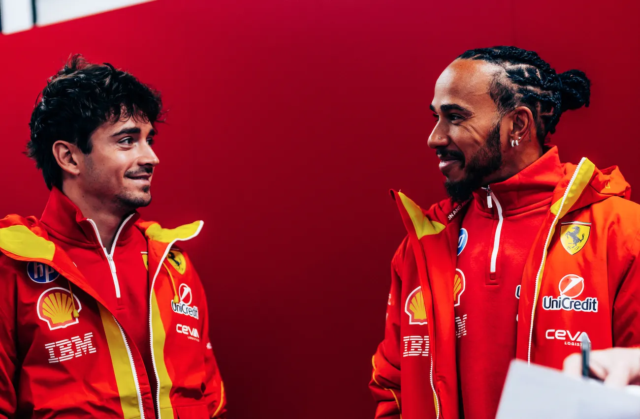 F1 | Hamilton parla italiano e Leclerc se la ride - VIDEO