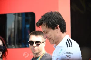 Wolff Russell contatto Verstappen