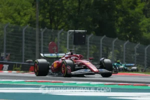 F1 | McLaren parte forte, ma Ferrari segue da vicino e può migliorare - Analisi telemetrie FP1 Ungheria vasseur norris leclerc piastri mekies horner performance engieer adami russell antonelli mercedes red bull verstappen tsunoda analisi f1 dati telemetrie fondo sospensioni sviluppi aggiornamenti carico aerodinamico budapest curve