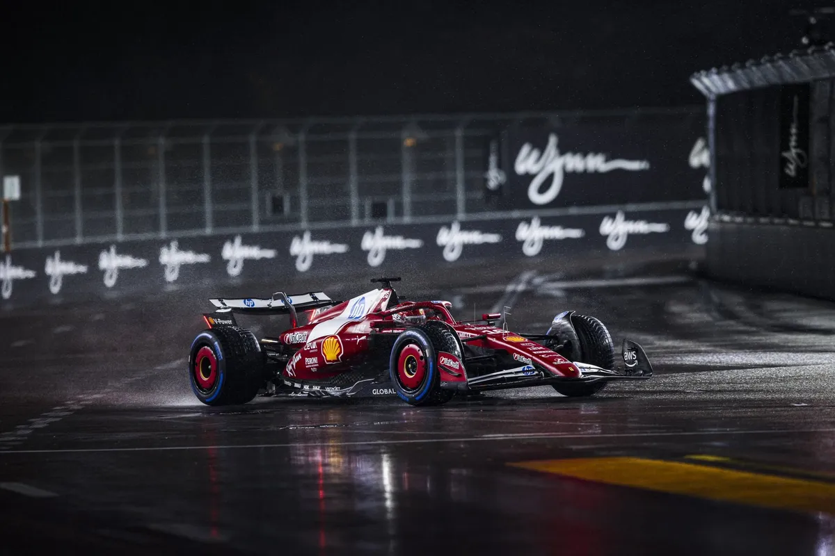 F1 | GP di Las Vegas, la GRIGLIA di PARTENZA dopo le Qualifiche: male la Ferrari, pole di Lando Norris