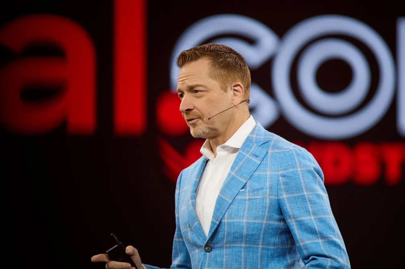 George Kurtz entra nella proprietà Mercedes e diventa Technology Advisor Toto Wolff