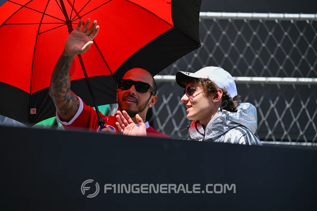 F1 | "Parlano sempre ex piloti che non hanno vinto niente": la frecciata di Hamilton ai criticoni