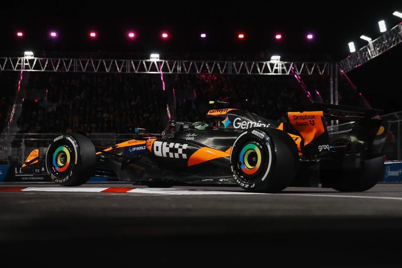 McLaren squalifica