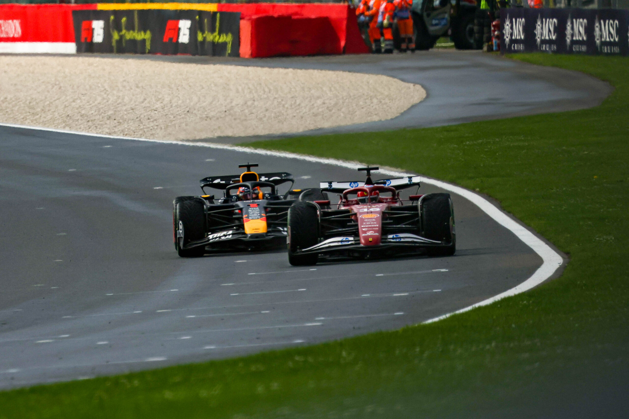 f1 ferrari red bull sviluppi 2026 abu dhabi gp yas marina